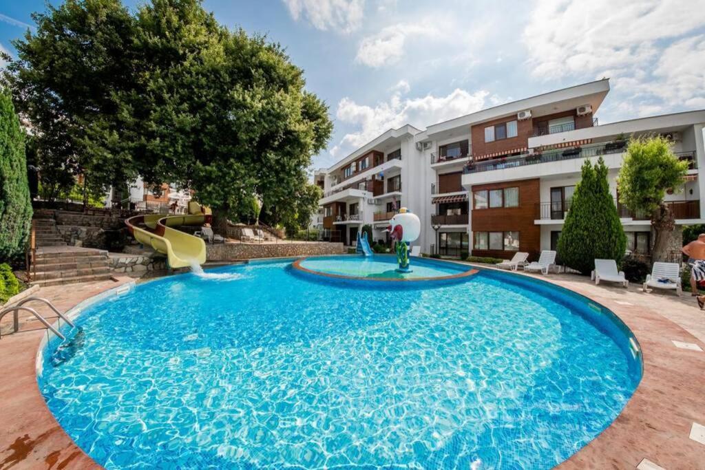 Messambria Fort Beach - Premium Apartments 埃勒尼特 外观 照片